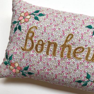 Coussin Csao Message brodé Bonheur - Liberty rose