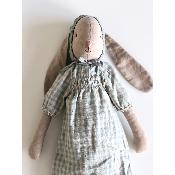 Lapin maileg Bunny robe, béguin et accessoires - Taille 3 (medium)